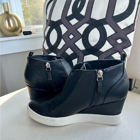 Mia Wedge Black Shoes Size 7.5 - Picture 3 of 6